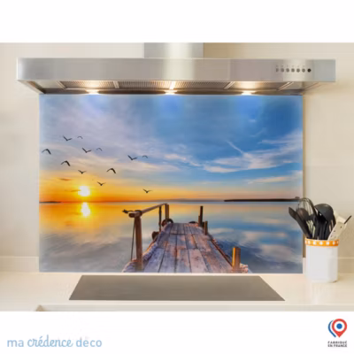 Crédence cuisine fond de hotte Ponton et océan – Verre trempé – L 60 cm x H 45 cm – MaCrédenceDéco