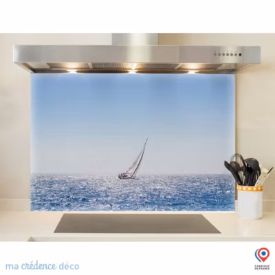 Crédence cuisine fond de hotte Mer et bateau – Alu composite – L 90 cm x H 60 cm – MaCrédenceDéco