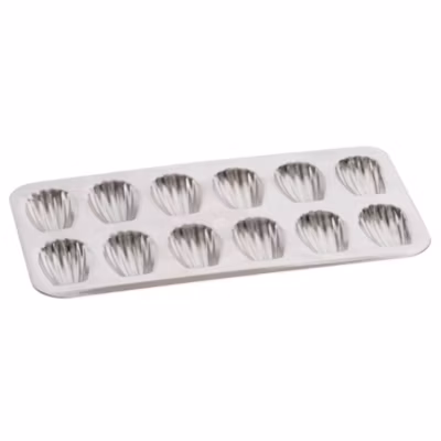 Moule en fer blanc – 12 madeleines
